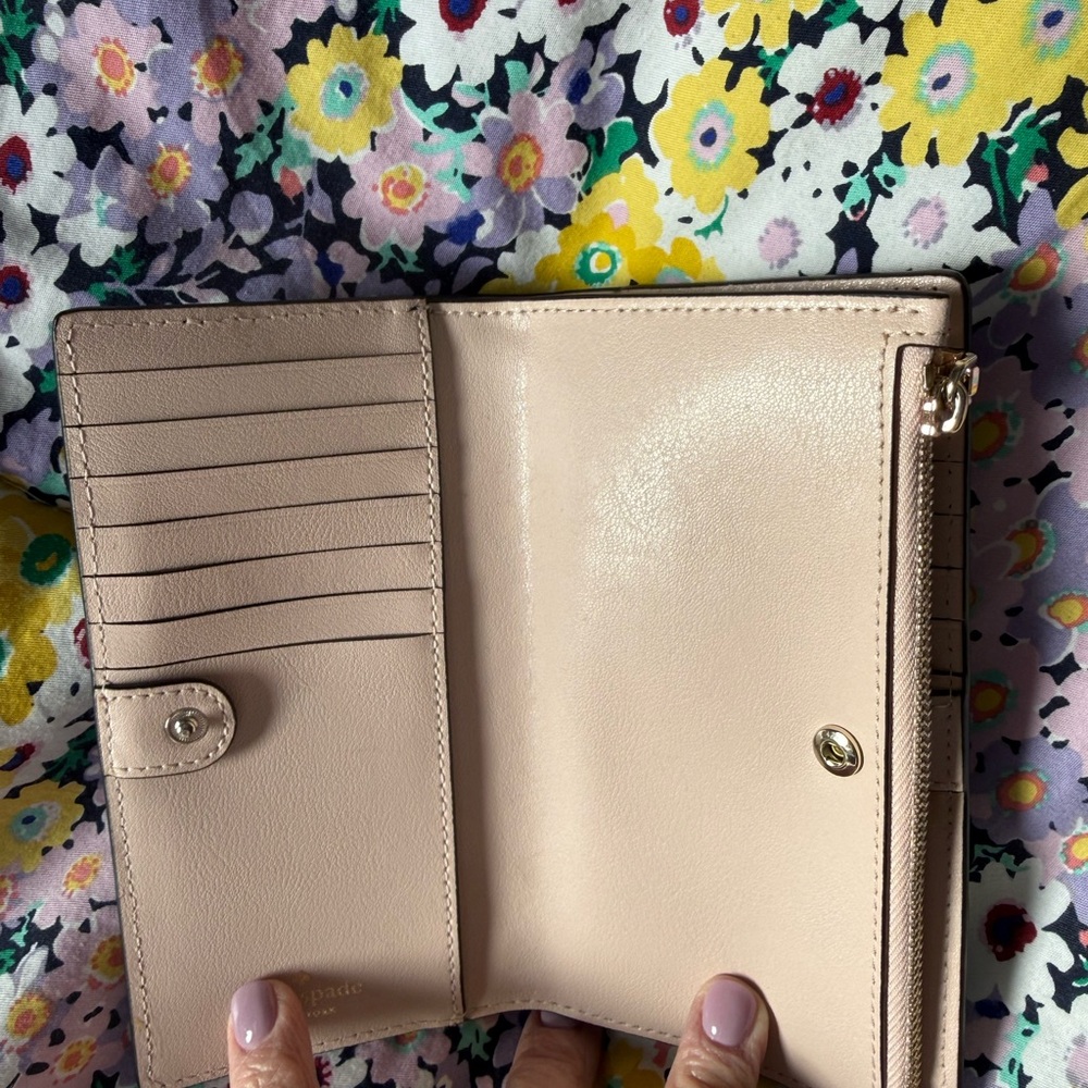 Kate Spade Black Scalloped Edge Wallet - Picture 3 of 6